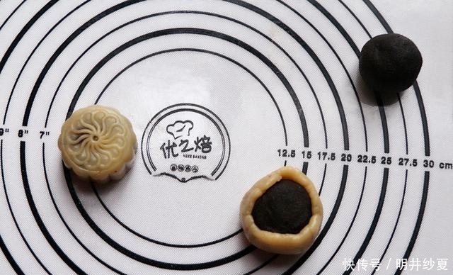 在家|中秋将至教大家在家制作月饼,香甜软糯,低脂营养还健康