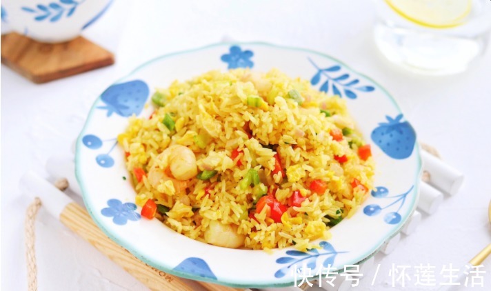 饭店|用剩饭炒一盘咖喱饭,在家也能吃出饭店的味道,连吃2碗都不够