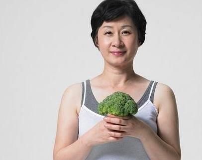 水果、蔬菜|50岁后要管住嘴，少吃这些“水果、蔬菜”，或增寿，显年轻