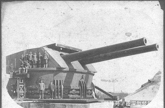 灌入|美军够狠:2万升汽油灌入碉堡,里面日军直接蒸发