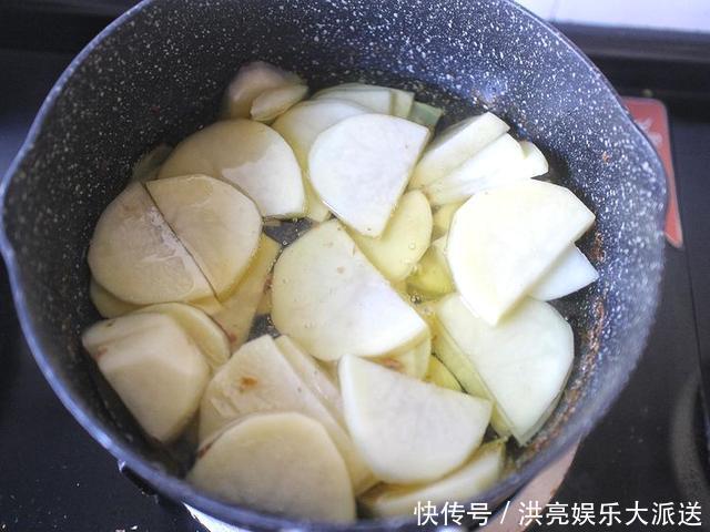 入味|排骨还有干锅做法撒把辣椒,香辣入味下酒又下饭