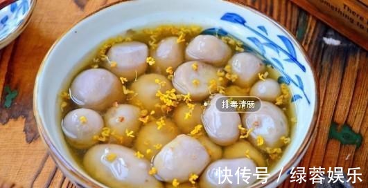 食物|在秋天女人更注重保养，多吃点带碱性的食物，这甜汤既排毒又养颜