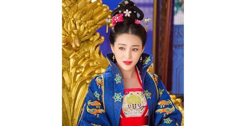 皇帝|武则天去世三百多年后,中国差点又出了个女皇帝,死前身穿龙袍!