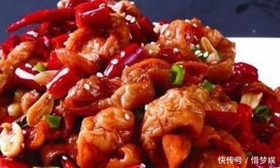 一年四季都喜欢吃的家常菜,非常鲜美,热乎乎的很暖胃