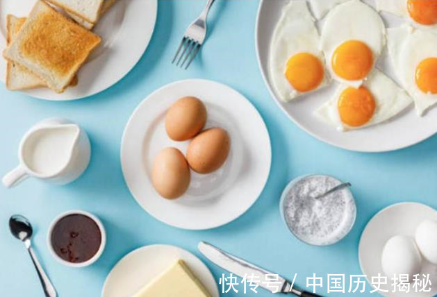 hpv|21岁女子感染HPV,小红点到菜花,医生:2个症状早检查