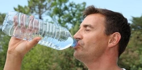 糖尿病患者|身上两处不痒,恭喜,糖尿病离你很远,若占一个,这3物尽量少吃