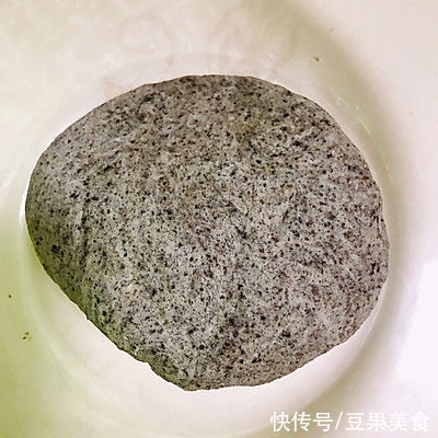 黑芝麻|我家做虎皮牛肉蒸饺就用这个方法，解馋又营养