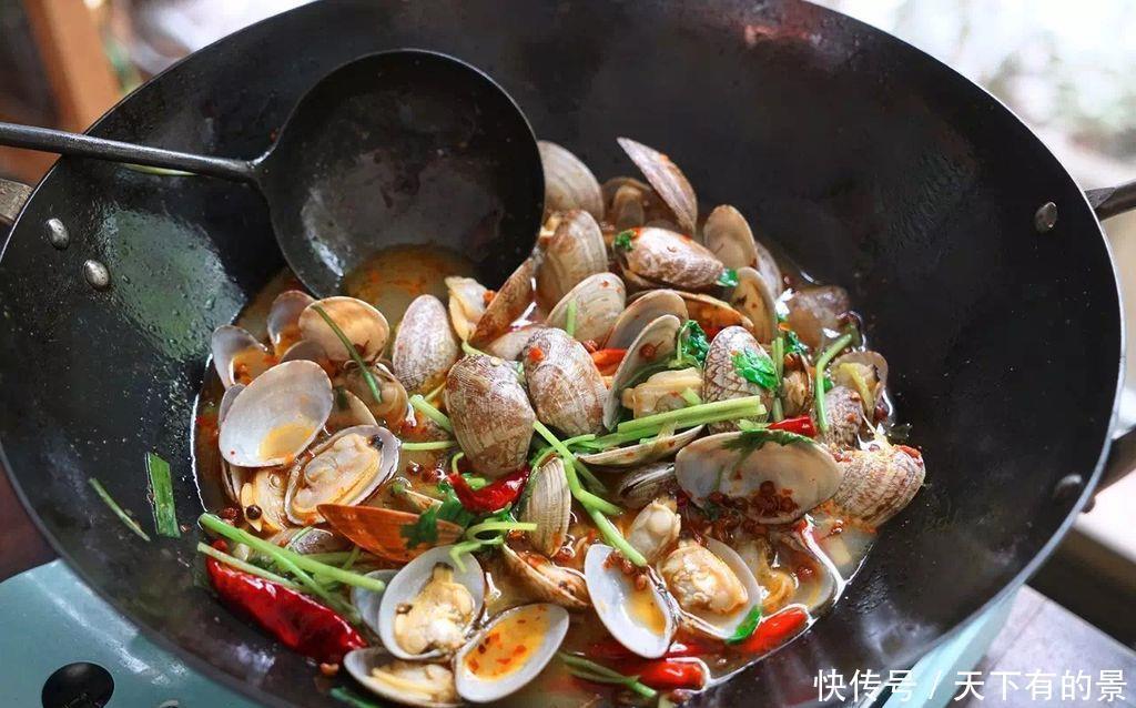 老渔民亲授，不加一滴油，15分钟让花甲快速吐沙，吃起来不牙碜