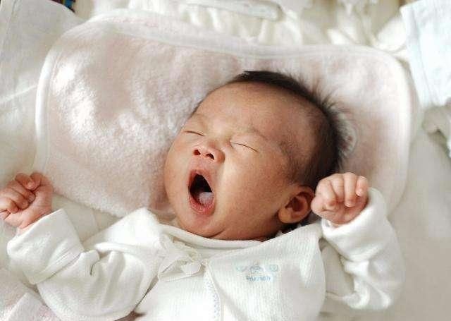 辨别度|宝宝这几个行为出现得越早,说明智力发育越好,你家宝宝占了几个