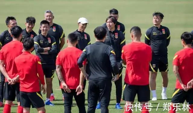 国足|国安三将恐被弃用,中后场将有大调整,郜林有助于归化融入球队