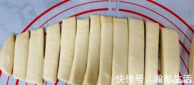 想吃|想吃油条在家做，食材简单易操作，蓬松酥脆，个个空心又好吃