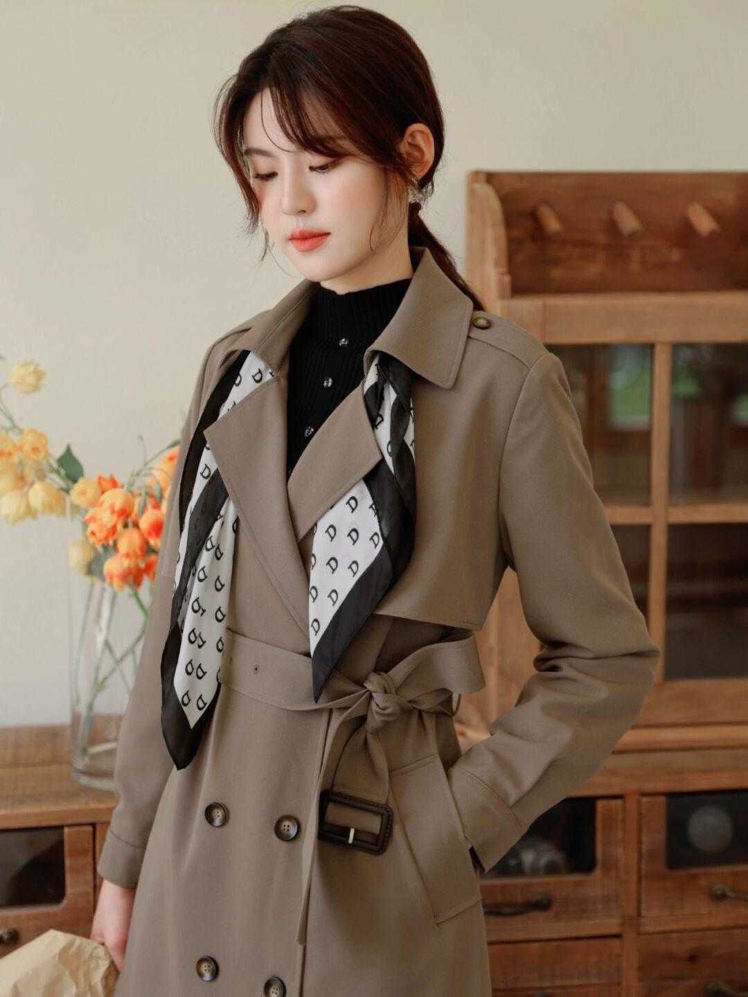 穿搭|秋天风头不减的风衣，里面搭配这几款，时髦又百搭