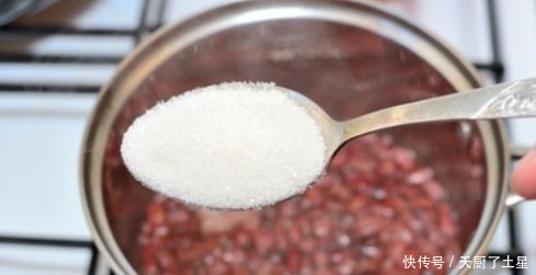 煮红豆，直接下锅煮就错了！教你一招，10分钟煮开花，清甜好吃