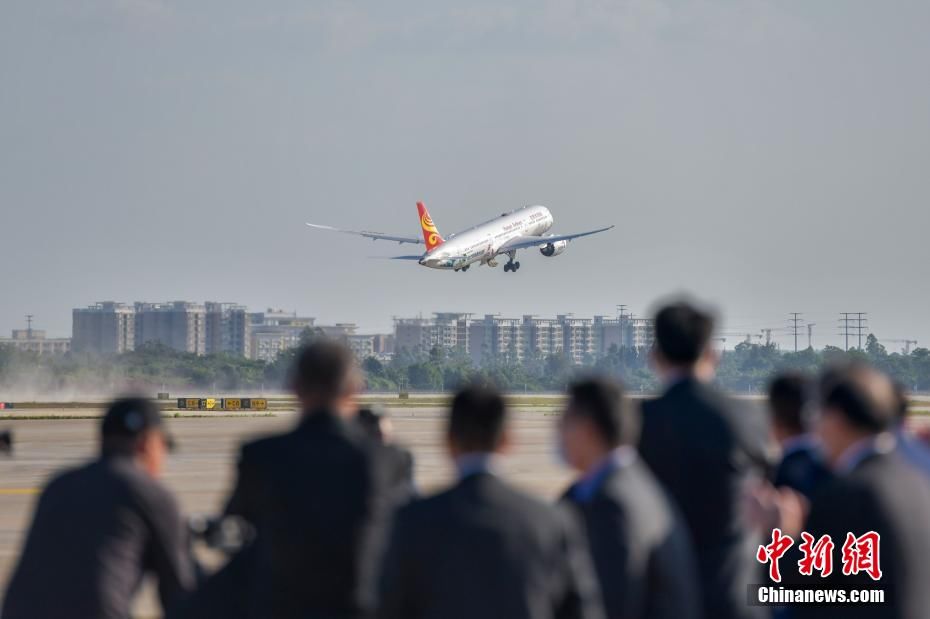 人脸识别|海南自贸港海口美兰国际机场二期投运 迎来首批旅客