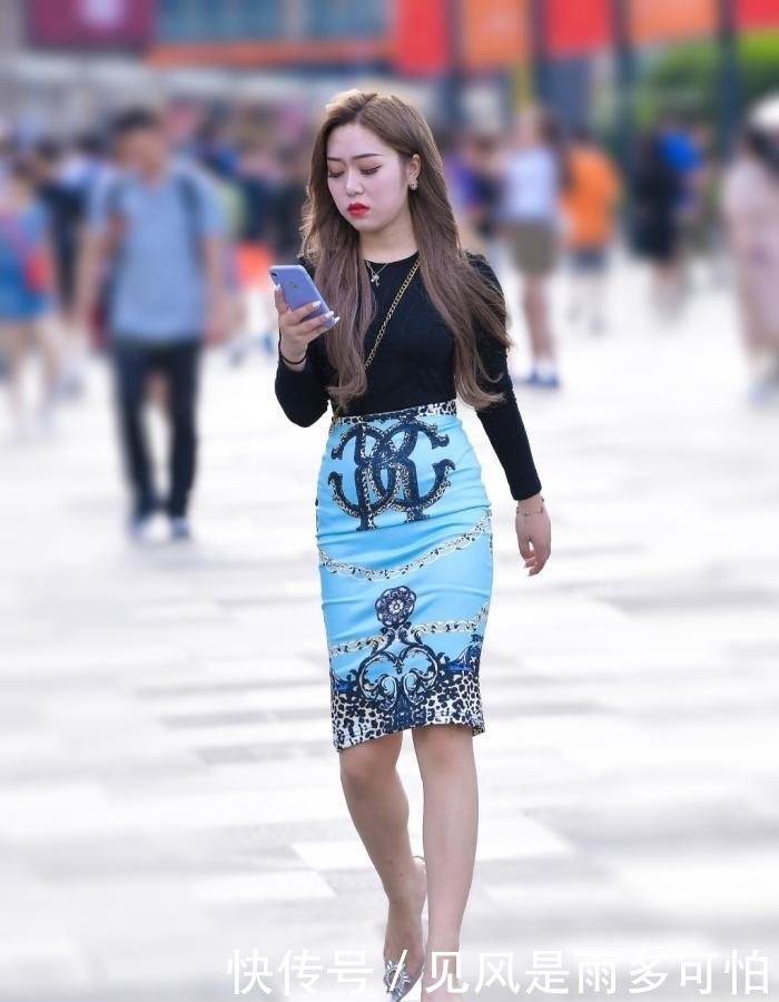 小姐姐这身包臀裙，美到骨子里