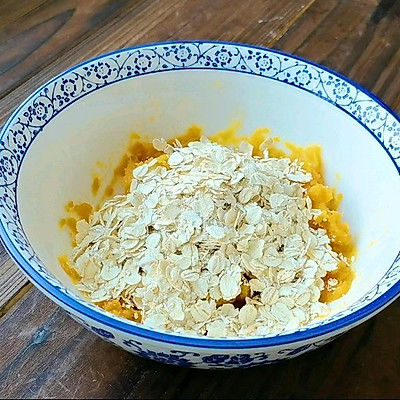 红薯与燕麦的绝佳搭配，无油无糖香甜又拉丝