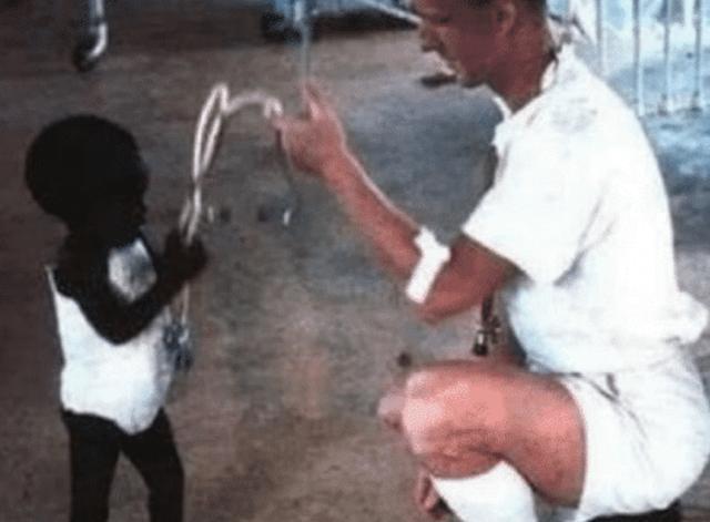 我们的生活|那个一出生黑成“球”的黑宝宝,过去5年了,他变成啥样子了