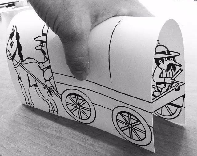 插画#一张纸玩起了3D游戏,网友评论只有无聊又有才的人才能做到