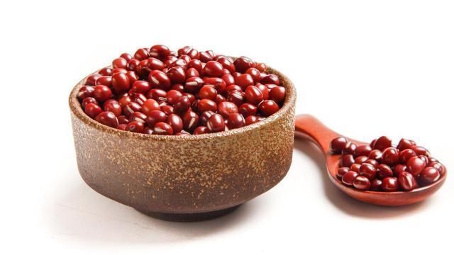 春节过后，这碗赤豆甜汤别错过了，做法简单又好喝，是脾胃的挚爱