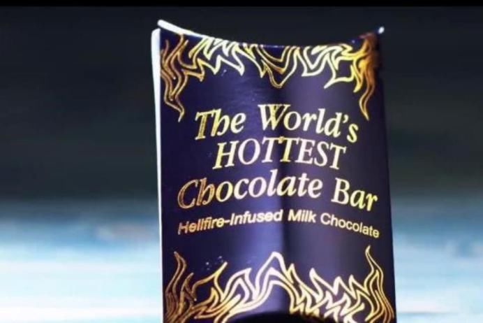 光是|一块仅有4克的巧克力,至今没人能吃完,光是舔一口就让人崩溃