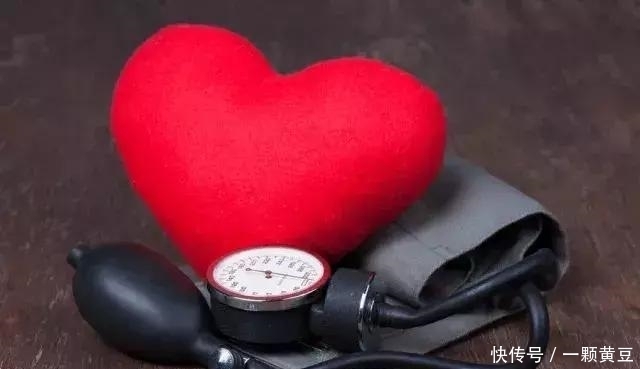 高血压最可怕的三个症状,很多人都搞错了!