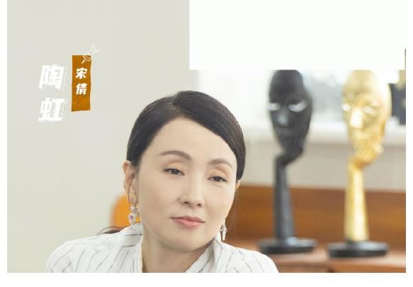 脱口秀|近期最火综艺洗牌：极挑降至第9，奔跑吧仅第5，榜首全靠嗑CP