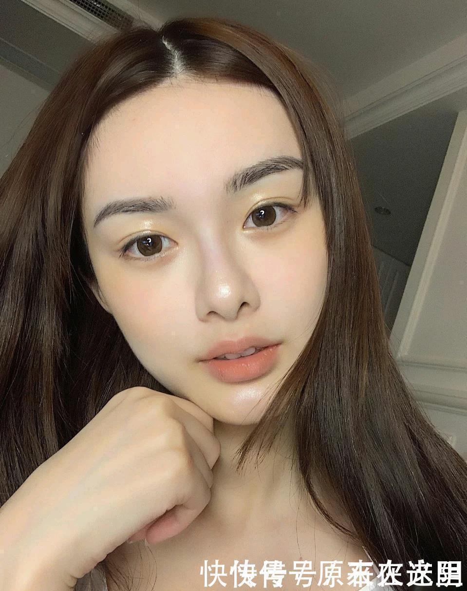 羊脂酸|“长期化妆”会使皮肤变差,到底是真的还是假的看完你就明白了