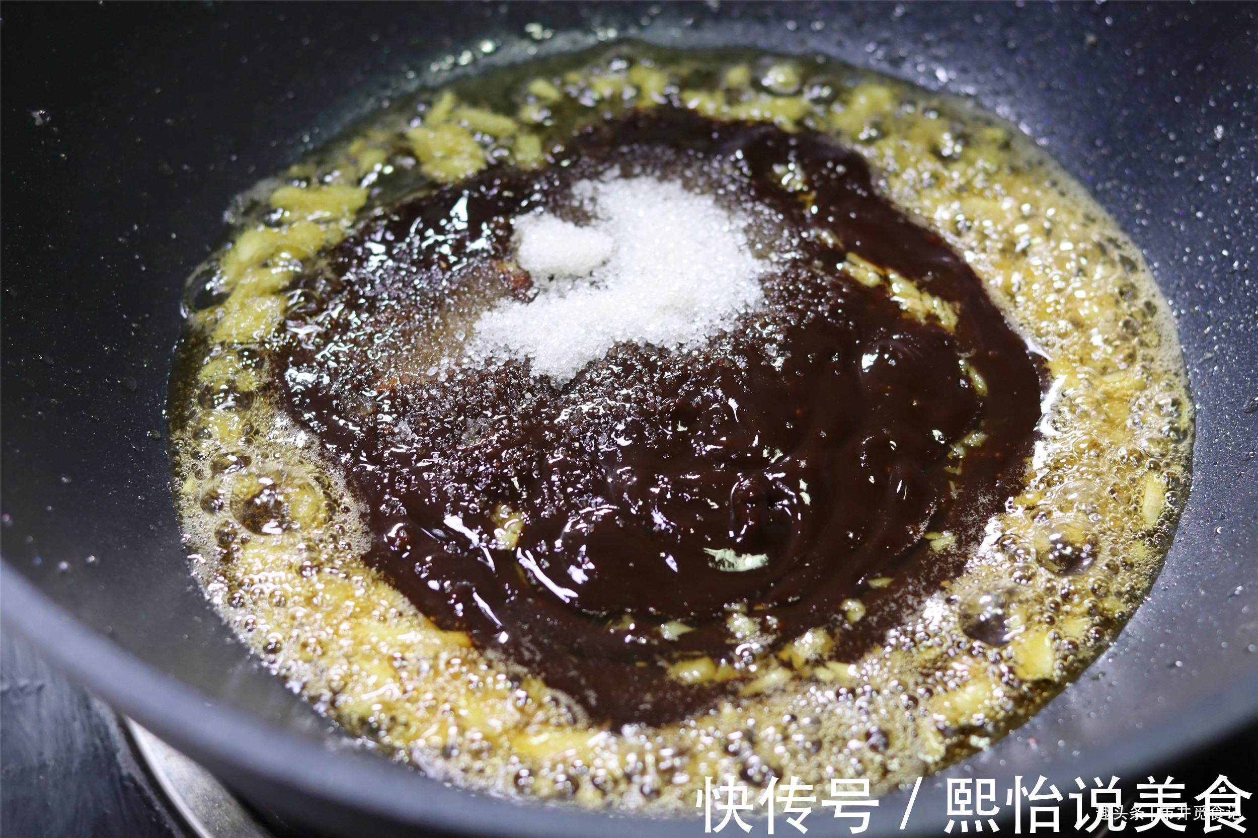 做京酱肉丝，用对3样调味料，步骤照着做，简单一炒都能很成功