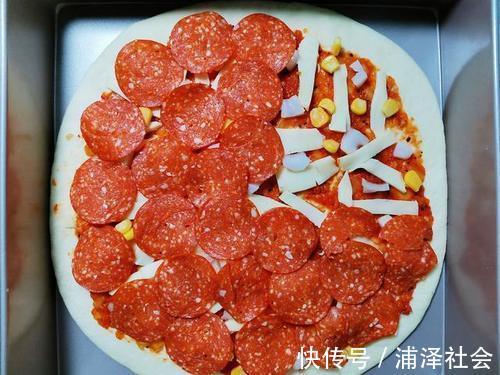 披萨|超详细自制披萨,教你在家做,便宜简单又好吃,我家一周做3次