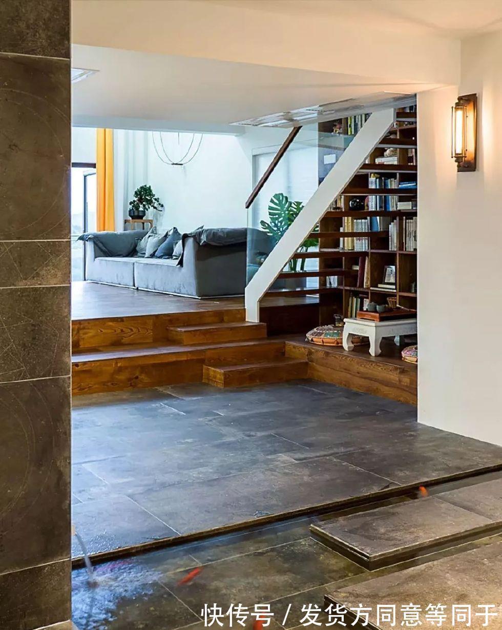 地板|老公不顾反对在地板下养鱼，老婆气到哭，半年后回到家彻底懵了