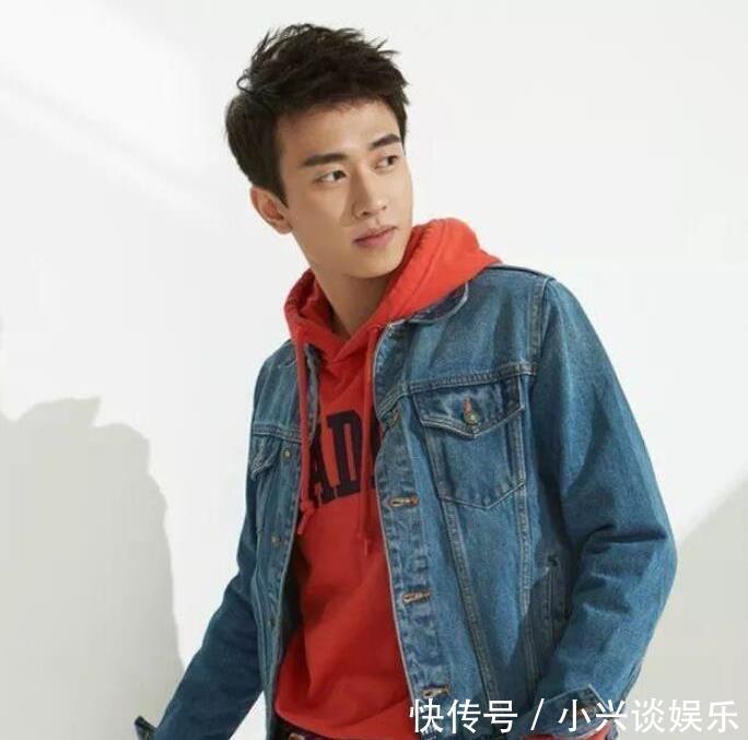 高情商|徐錦江兒子意外現(xiàn)身韓國(guó)綜藝,高情商表現(xiàn)在中韓兩國(guó)網(wǎng)絡(luò)走紅