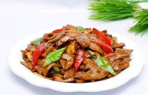嘌呤含量|4种食物被称为“嘌呤大户”，体内尿酸高的人，饭桌上要尽量避开