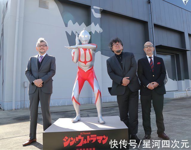 池松壮亮|《新假面骑士》公开最新海报,昭和味道太冲了,痞子梦想实现了