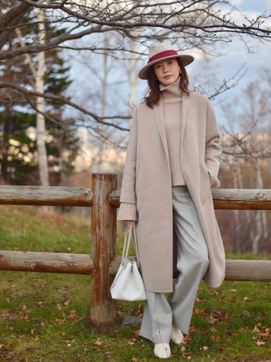 紧身|寒冬的毛衣+大衣,也是受欢迎的CP,保暖又温柔,谁穿谁好看?