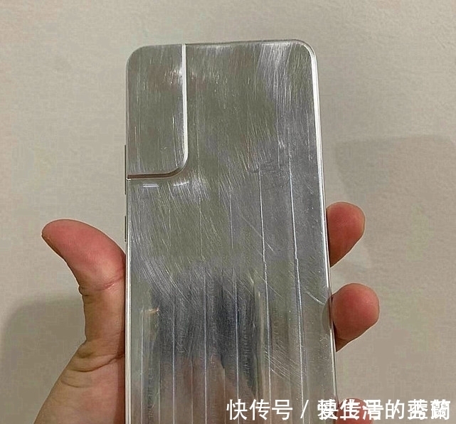 iphone13|三星新机曝光：外观机模和参数基本确认，还买什么iPhone13？