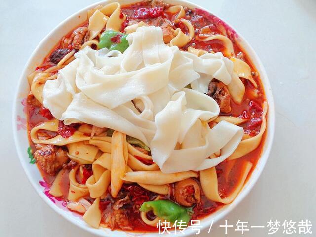 看我家周末午餐，饭菜一锅出，荤素搭配省钱省力，真好吃