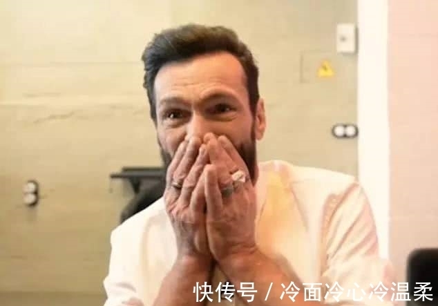 理发店|一个落魄流浪汉被人嫌弃,最后决定去理发店,流浪汉变帅气大叔!