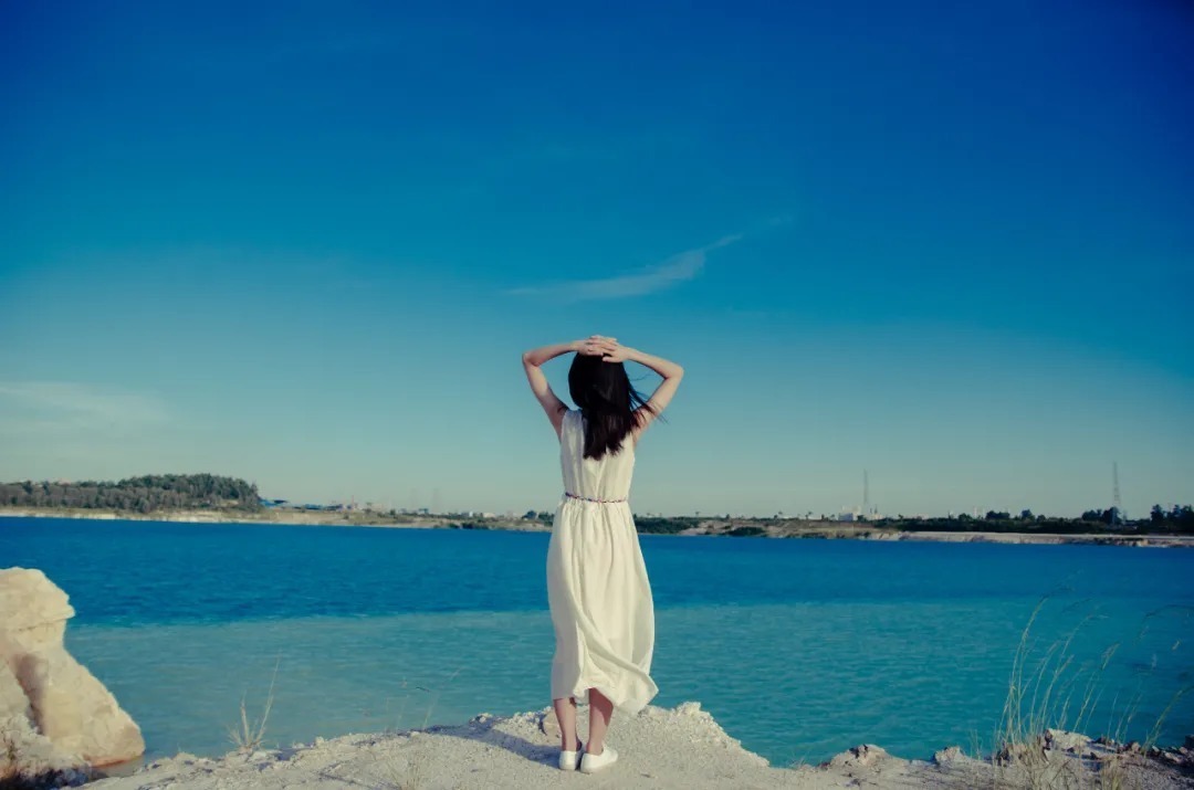 清醒&人最难得的清醒:不沉湎过去,不幻想未来