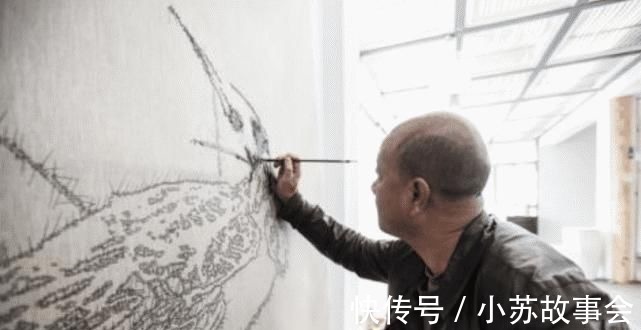画展&他画一只鸟卖出82万,网友:还不如小学生,专家:往鸟眼睛里看