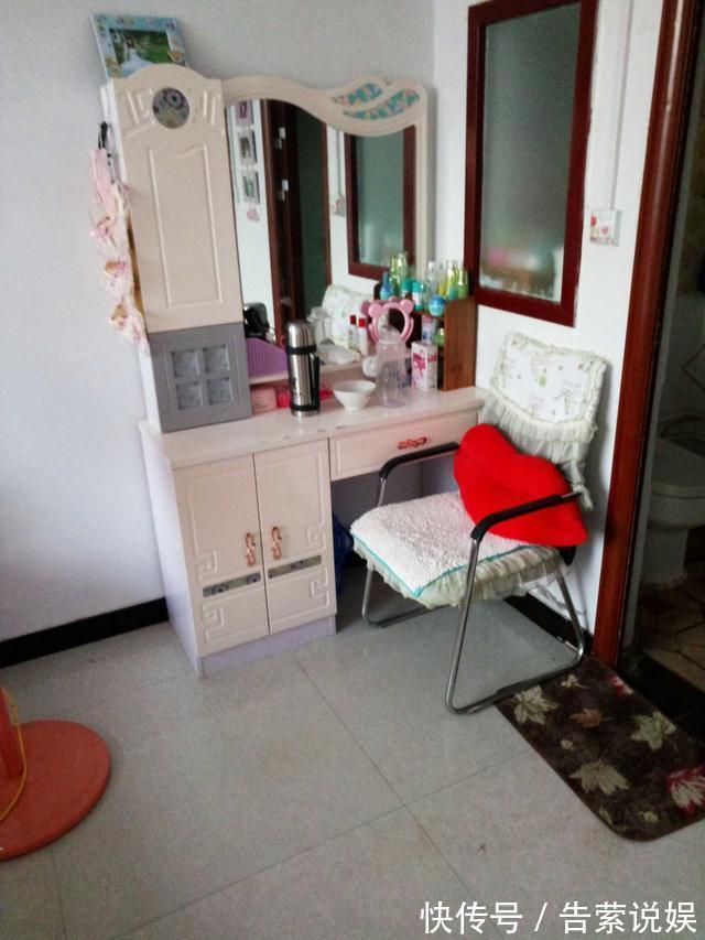 壁画|晒晒农村婆家的婚房，厨房超霸气，院里壁画大得吓人，你见过吗