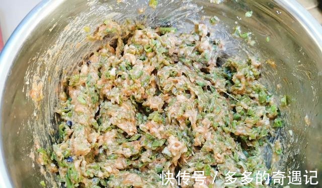 冬天天冷,少吃白菜萝卜,用它包饺子吃,营养极高,太香了!