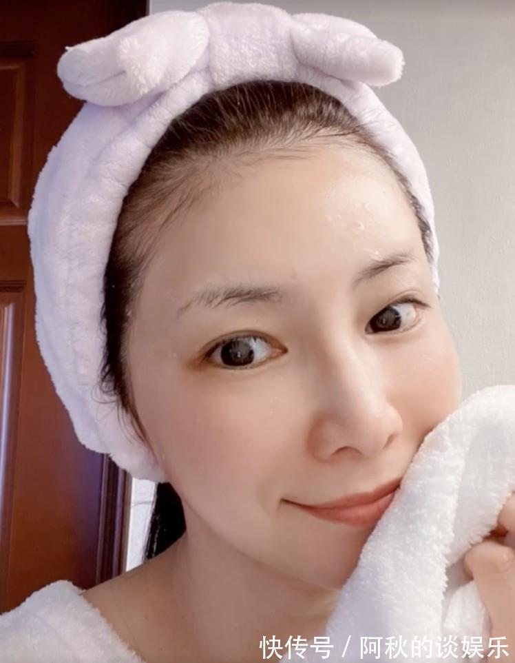 双下巴|脸部瑜伽:赶走黑眼圈、双下巴!简易动作愈练愈年轻逆龄必做