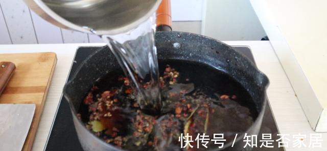 做法|腌制黄瓜条时,别只会加盐了,40年大厨教你秘制做法,香脆好吃