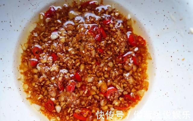 辣椒圈|学会这样做蒜泥蒸鱼肉，香而不腻又营养美味，一起来享受美食吧