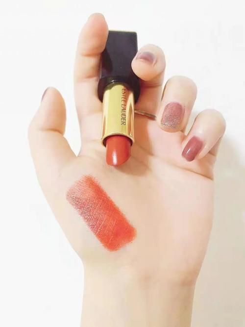 用一支口红开启一年的好心情～