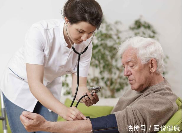 冬天一来,血压又开始“放肆”做好5件事,高血压患者安心度冬