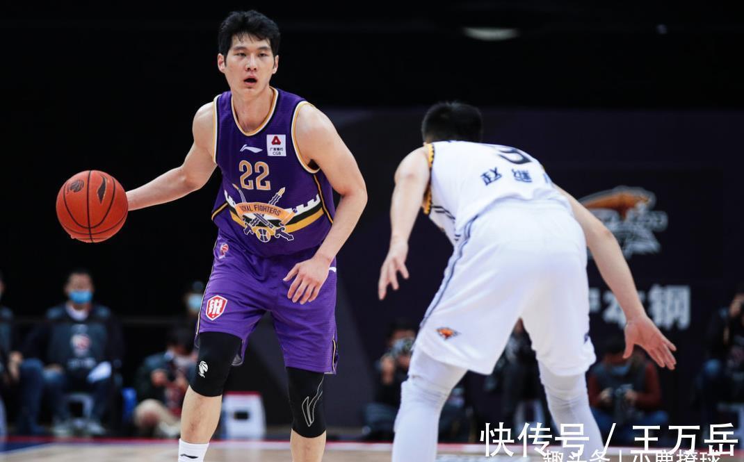 调整|北控男篮阵容大调整!马布里激活24岁新星,能否替代廖三宁