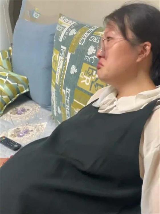 宝妈|孕妈玩游戏到1300关,却被老公偷偷卸载,孕妈情绪崩溃生无可恋