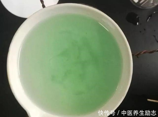 养花必备“3种肥”，啥花都能用，每月花盆撒一点，嗖嗖爆盆！