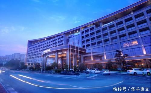 香雪海|入住酒店后，还能“悄悄”带人进去吗？前台表态：不太行